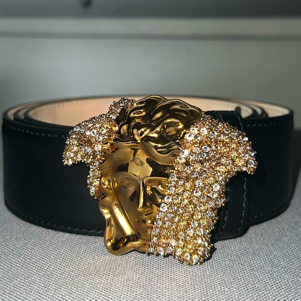 LA MEDUSA CRYSTAL BELT - LIKE NEW